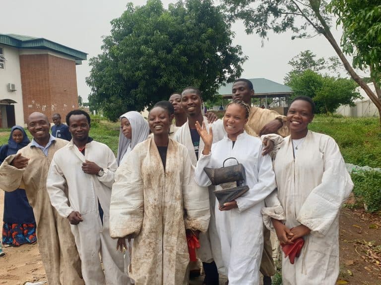 Macaney beekeeping community and field work